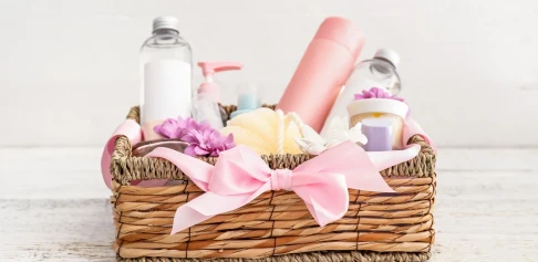 Подарочные наборы декоративной косметики - идеи к 8 марта