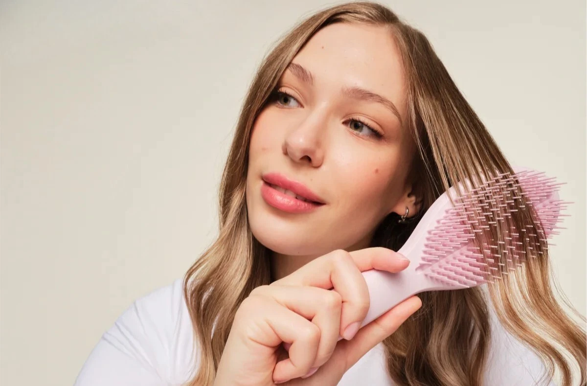 Уход за окрашенными волосами