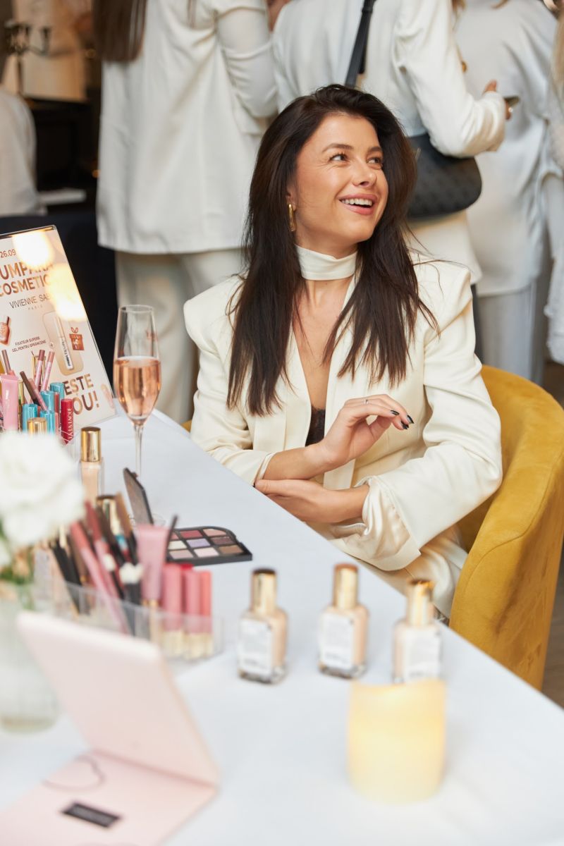 Cosmetic shop vivienne sabo masterclass cosmetica moldova makeup